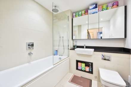 Hannaford Walk, Tower Hamlets, E3, London, Image 6