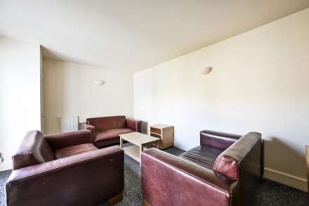 Robinson Road London, Colliers Wood, London, SW17, Image 1