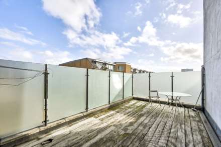 Robinson Road London, Colliers Wood, London, SW17, Image 2