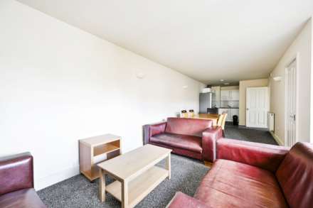 Robinson Road London, Colliers Wood, London, SW17, Image 4