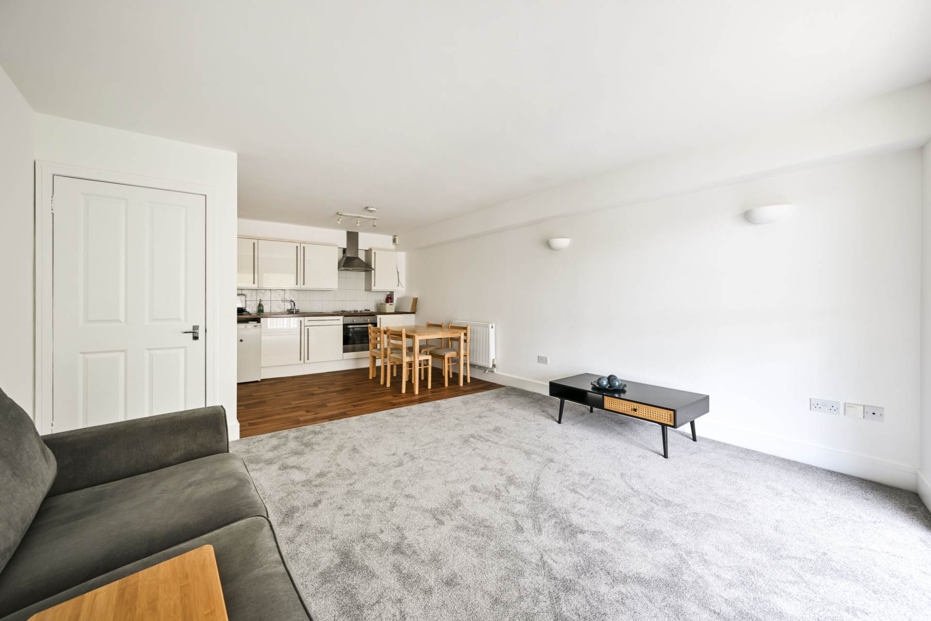 Robinson Road London, Colliers Wood, Image 6