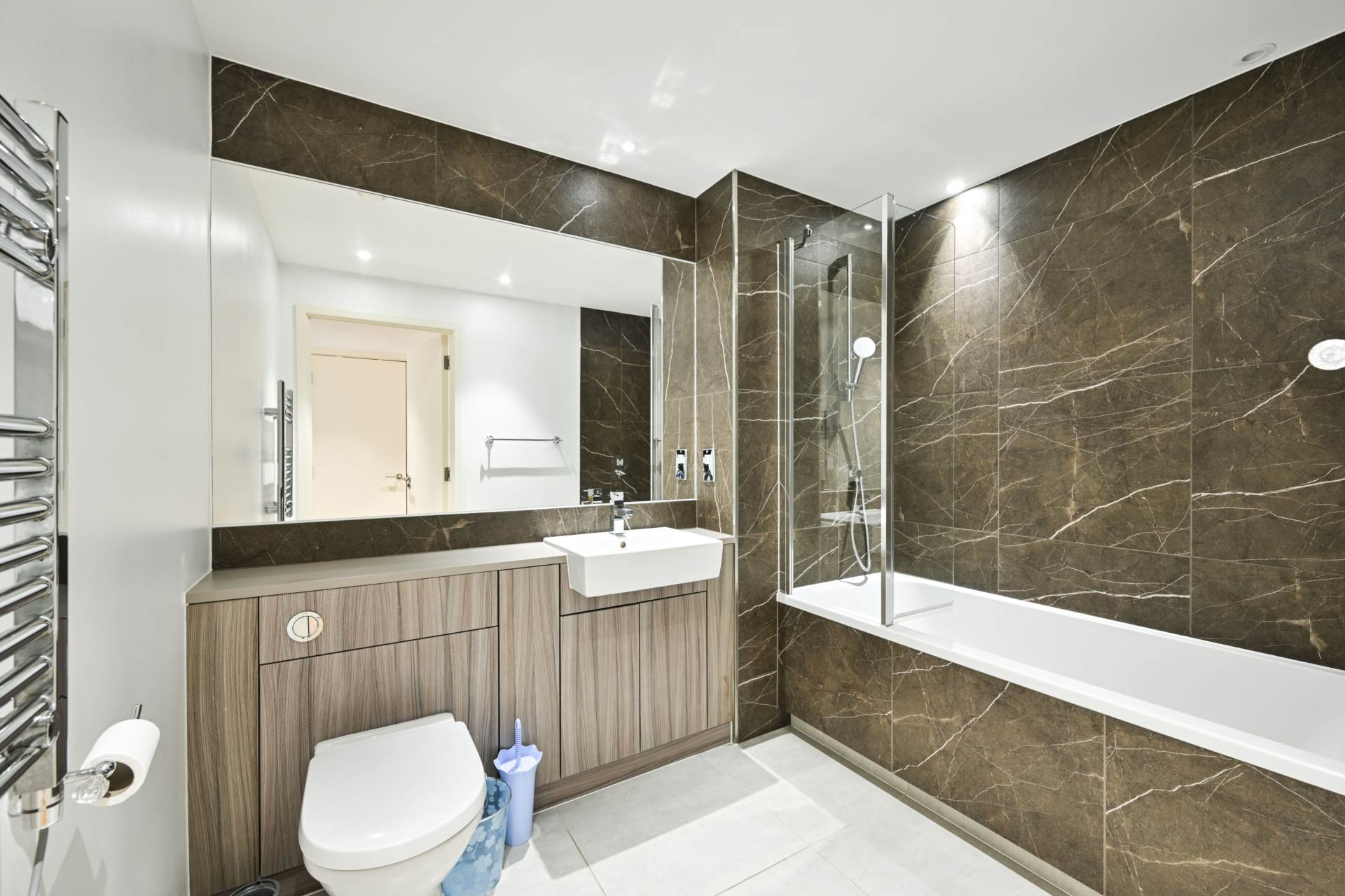 Gauging Square,Tower Bridge / St Katharine Docks, E1W, London, Image 8