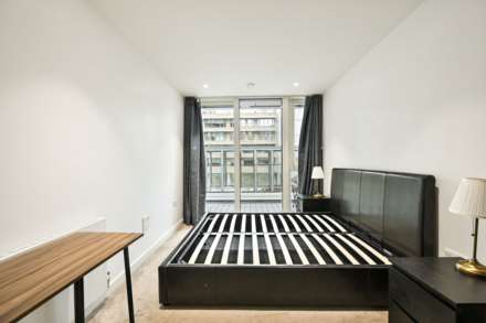 Gauging Square,Tower Bridge / St Katharine Docks, E1W, London, Image 6