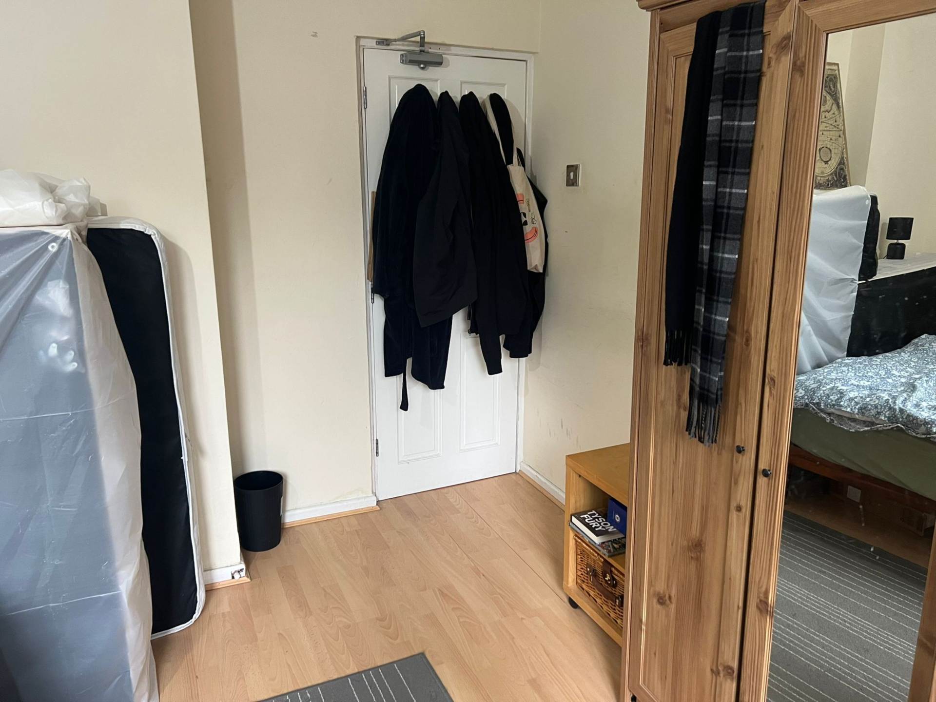 Hayward Gardens, Putney SW15, London, Image 4