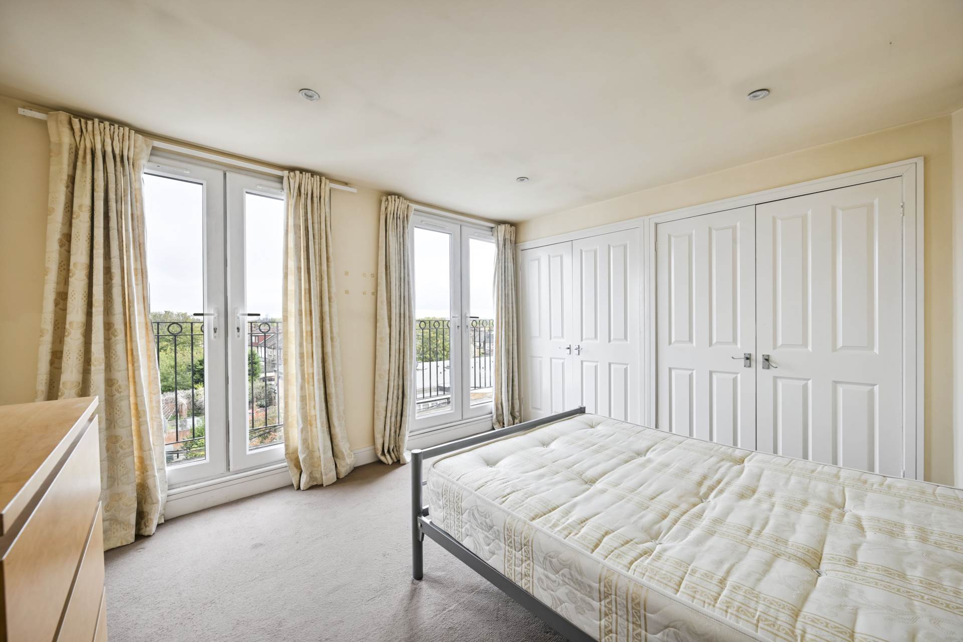 Robinson Road London, Colliers Wood, London, SW17, Image 10