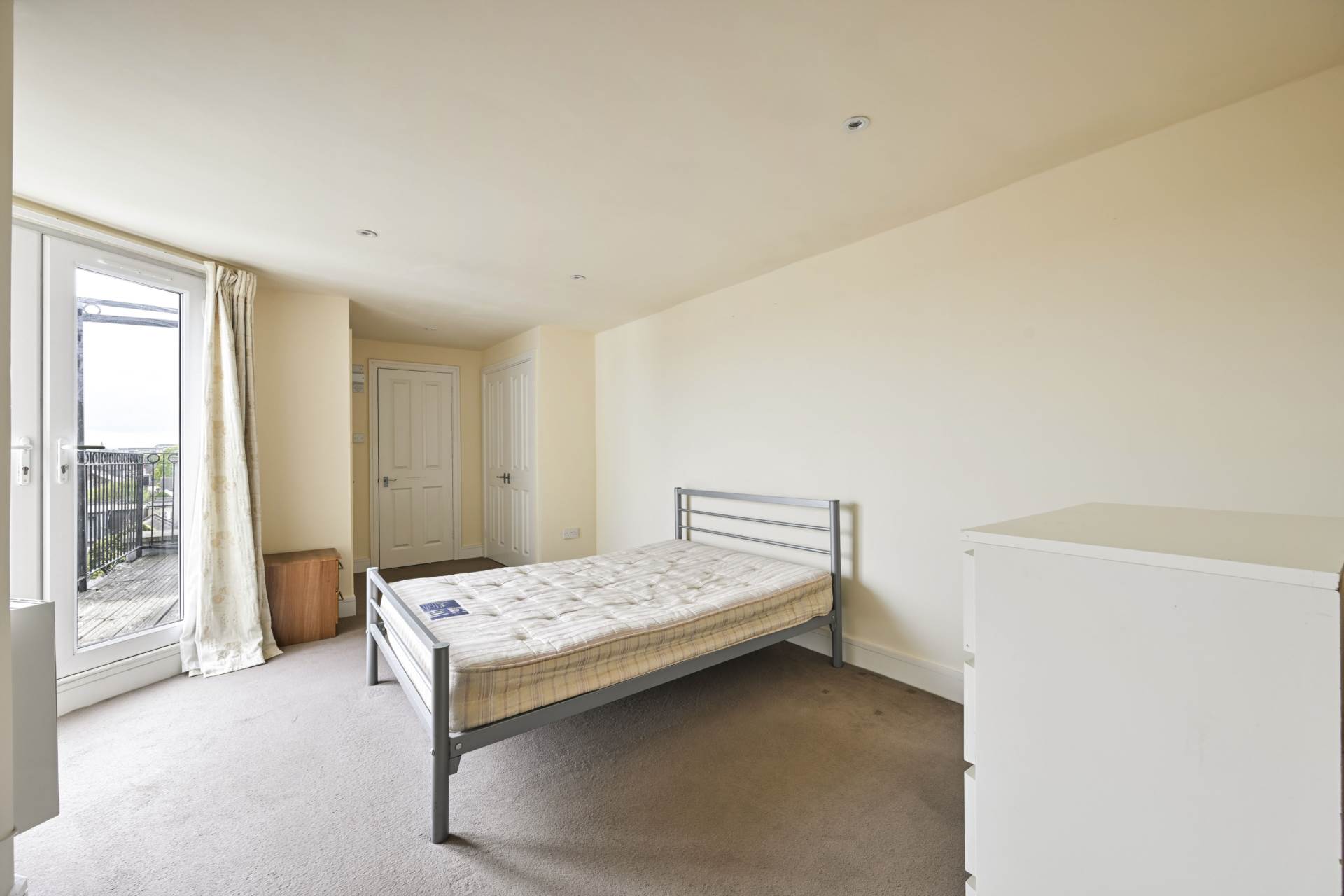 Robinson Road London, Colliers Wood, London, SW17, Image 15