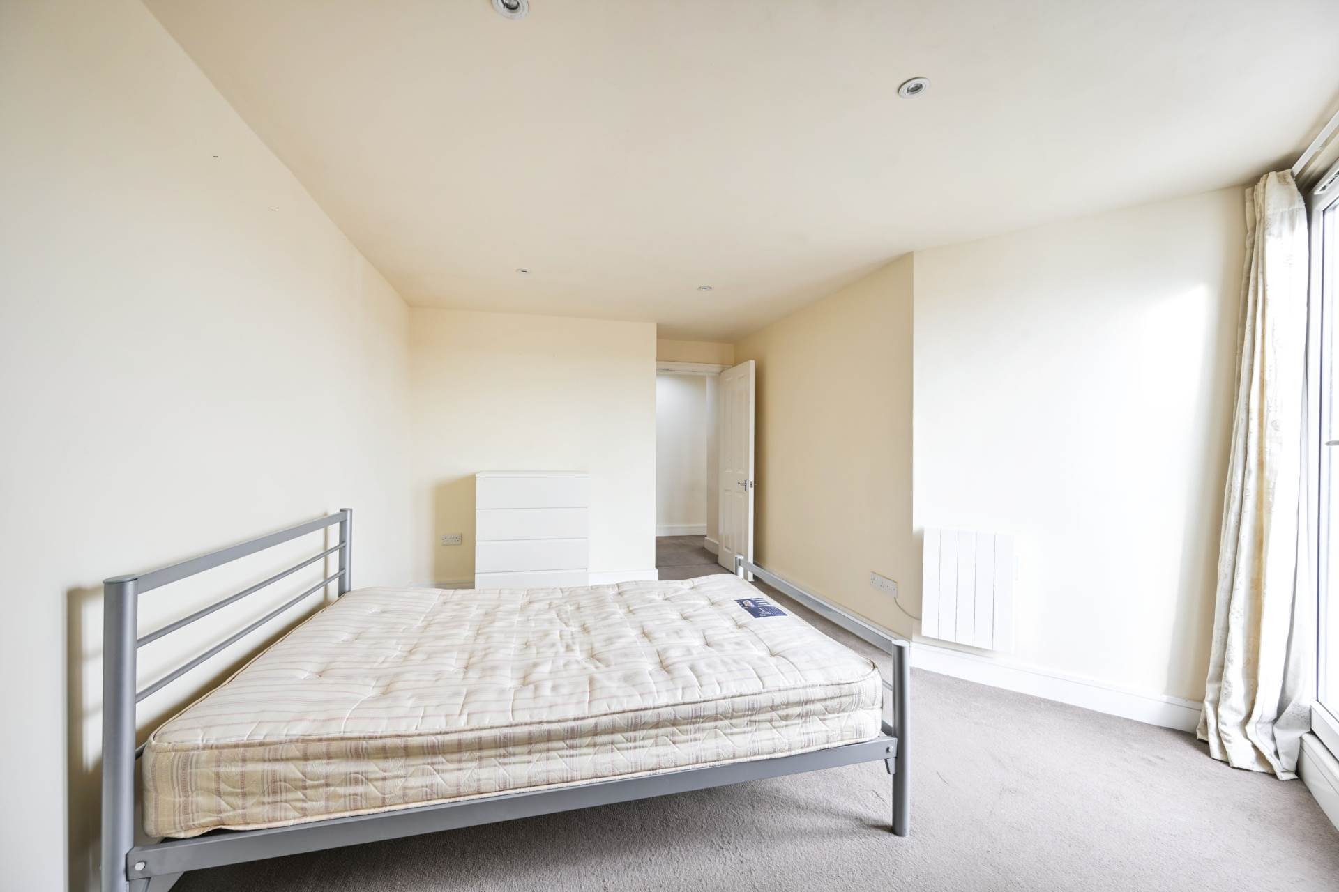 Robinson Road London, Colliers Wood, London, SW17, Image 19