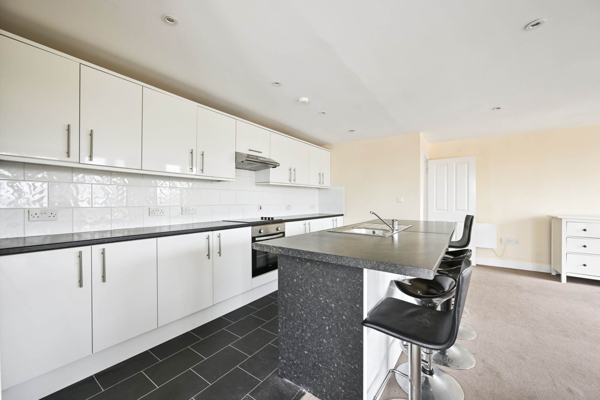 Robinson Road London, Colliers Wood, London, SW17, Image 27