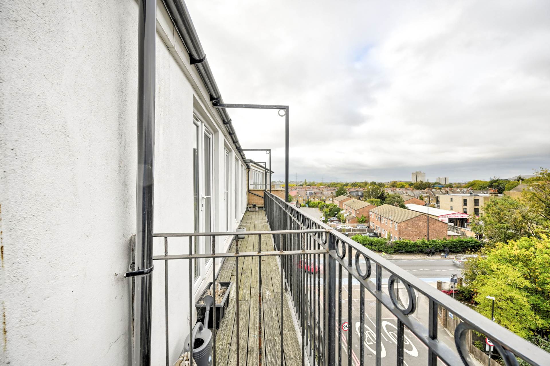 Robinson Road London, Colliers Wood, London, SW17, Image 36