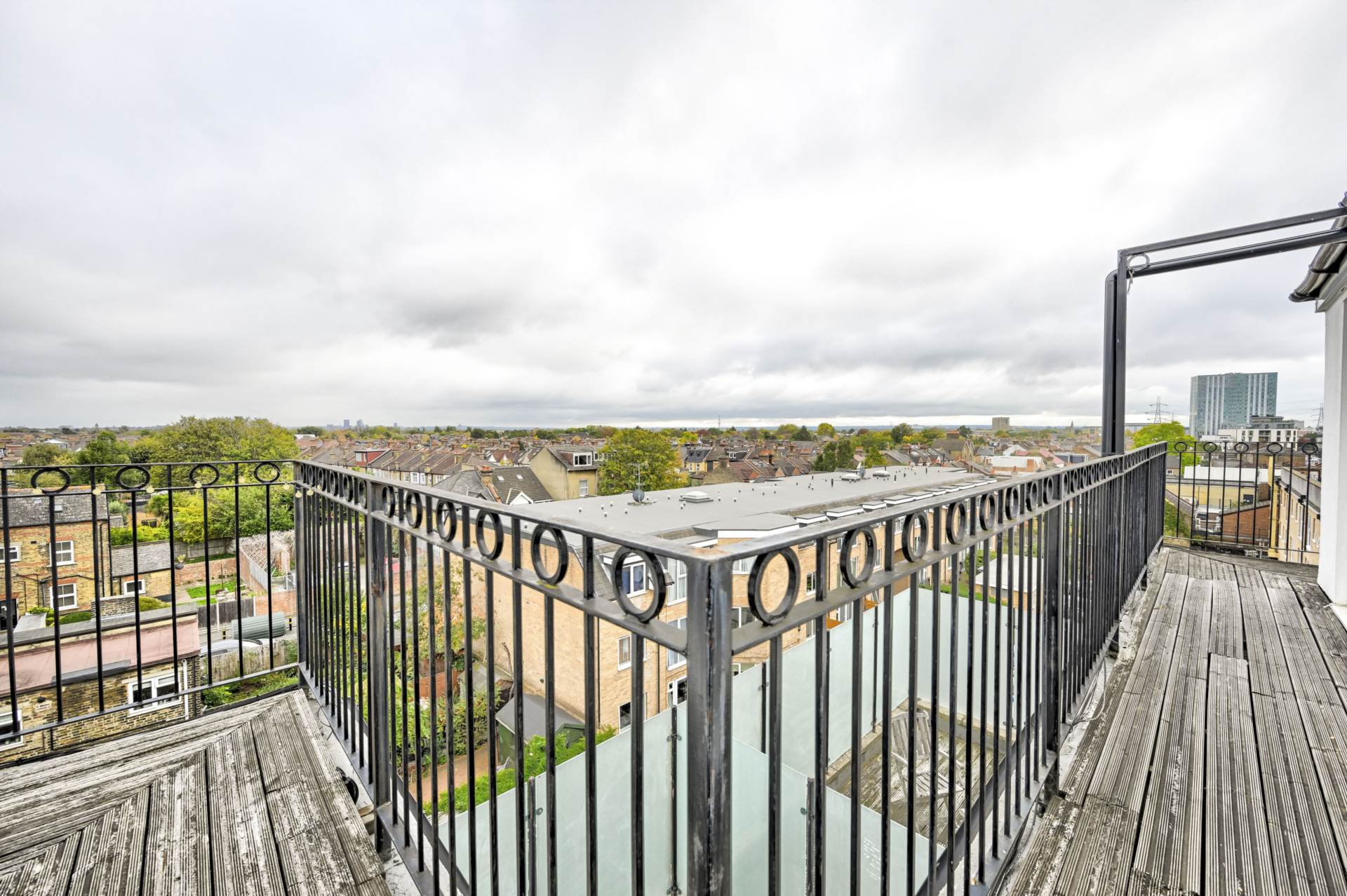 Robinson Road London, Colliers Wood, London, SW17, Image 39