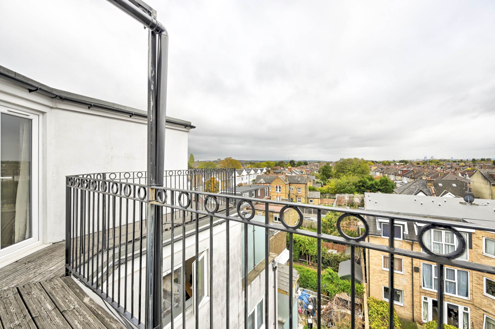 Robinson Road London, Colliers Wood, London, SW17, Image 44