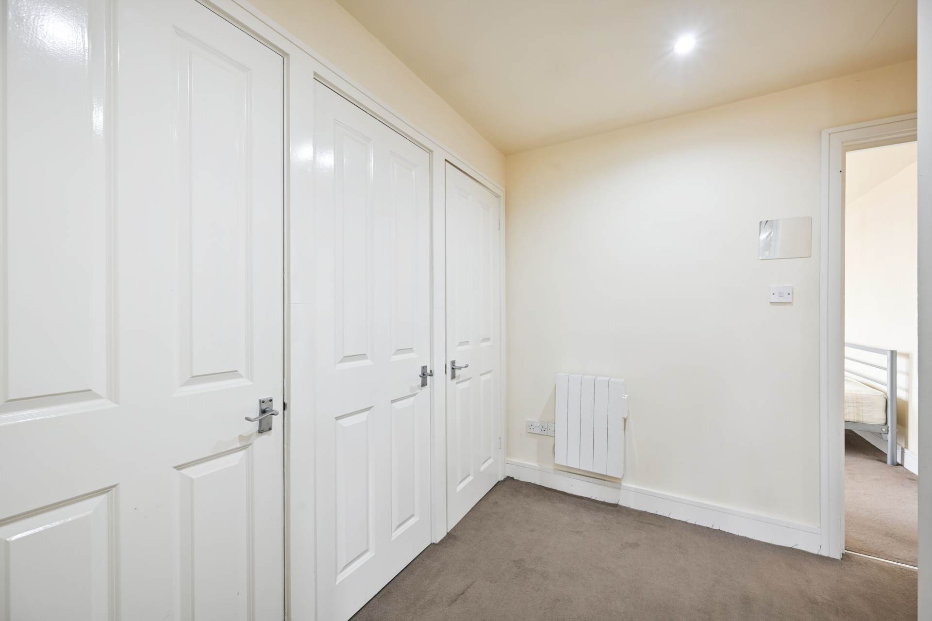 Robinson Road London, Colliers Wood, London, SW17, Image 8