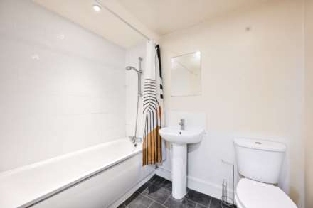 Robinson Road London, Colliers Wood, London, SW17, Image 13