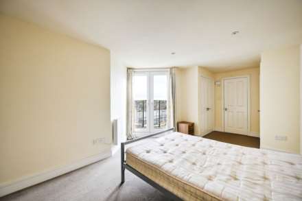 Robinson Road London, Colliers Wood, London, SW17, Image 16