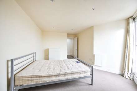 Robinson Road London, Colliers Wood, London, SW17, Image 19