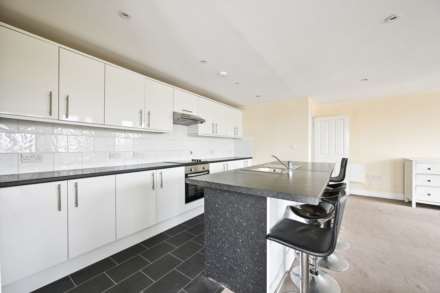 Robinson Road London, Colliers Wood, London, SW17, Image 27