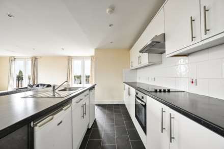 Robinson Road London, Colliers Wood, London, SW17, Image 29