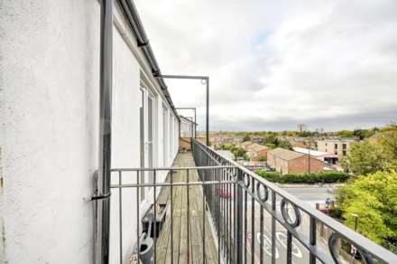 Robinson Road London, Colliers Wood, London, SW17, Image 36