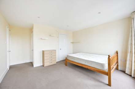 Robinson Road London, Colliers Wood, London, SW17, Image 5