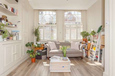 Crockerton Road, London，SW17, Image 1