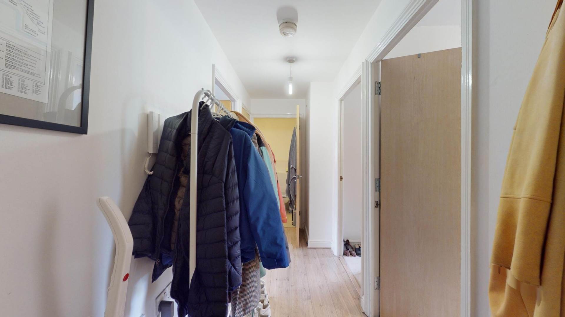 Balham High Road, London, SW17, Image 8