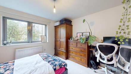 Balham High Road, London, SW17, Image 12