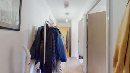 Balham High Road, London, SW17, Image 8