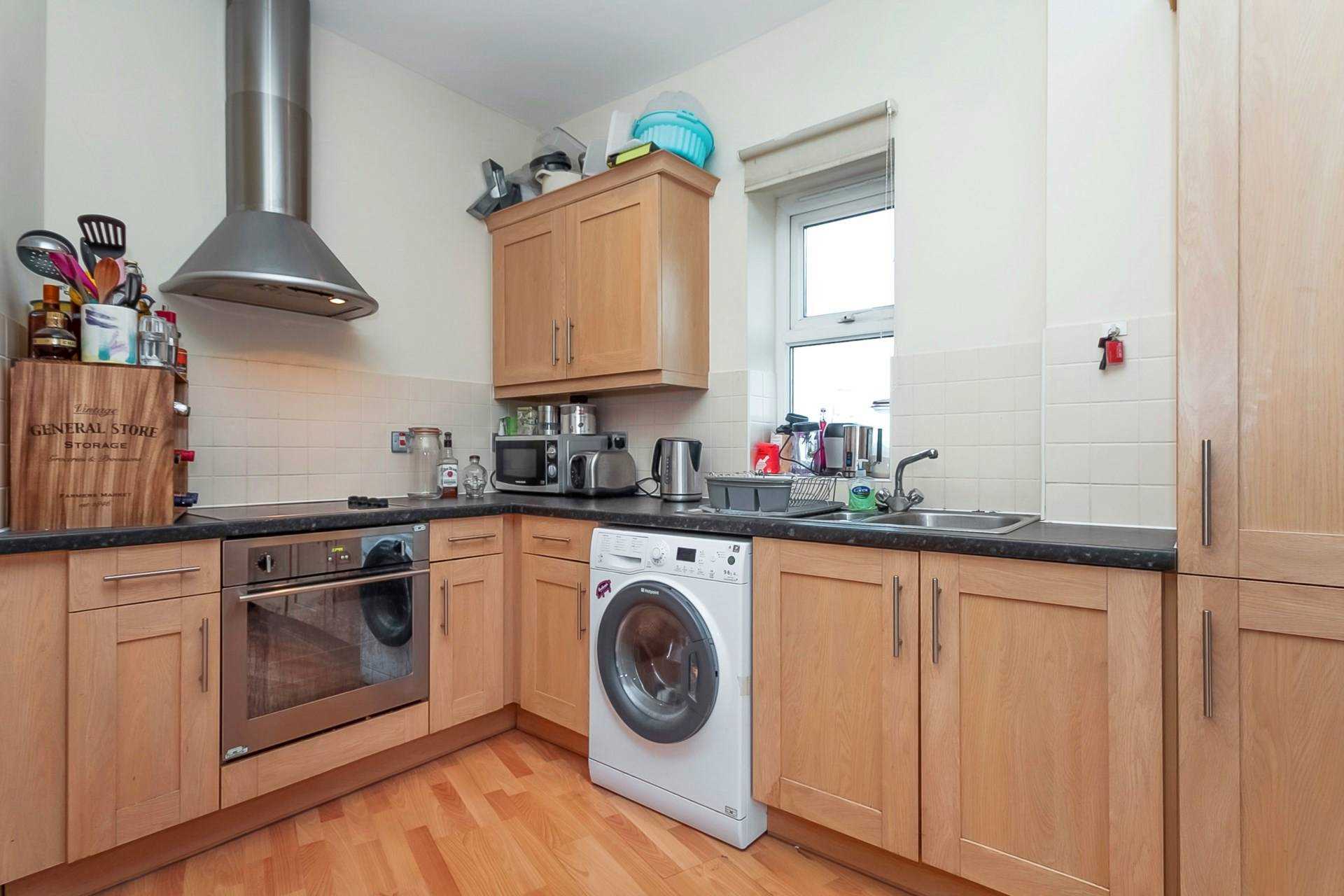 RIDLEY ROAD, SOUTH WIMBLEDON SW19, Image 3