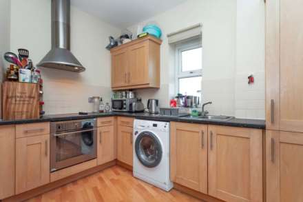 RIDLEY ROAD, SOUTH WIMBLEDON SW19, Image 3