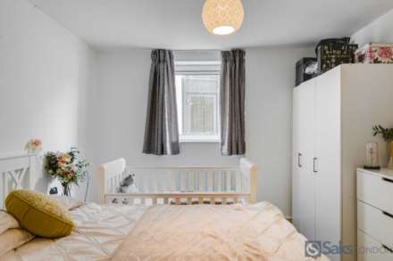 Property For Rent Westferry Road, Canary Wharf, London