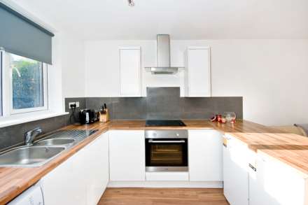 CEDAR GARDENS, SUTTON, SM2, Image 3