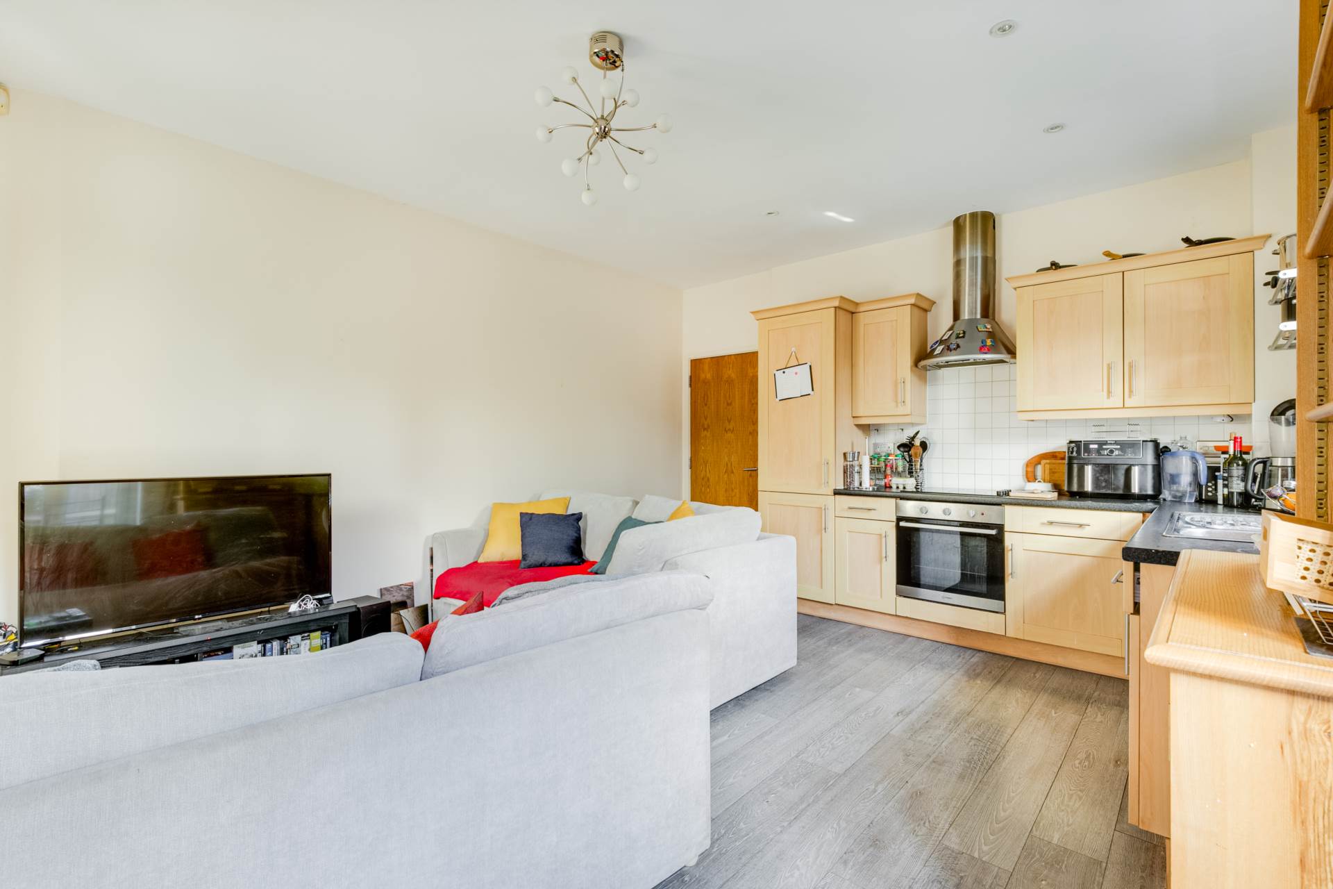 RIDLEY ROAD, SOUTH WIMBLEDON, SW19, Image 3