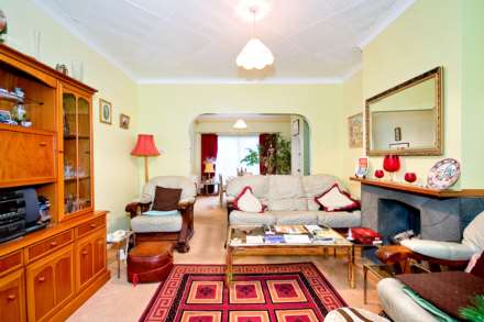 3 Bedroom Semi-Detached, Abercairn Road, Streatham