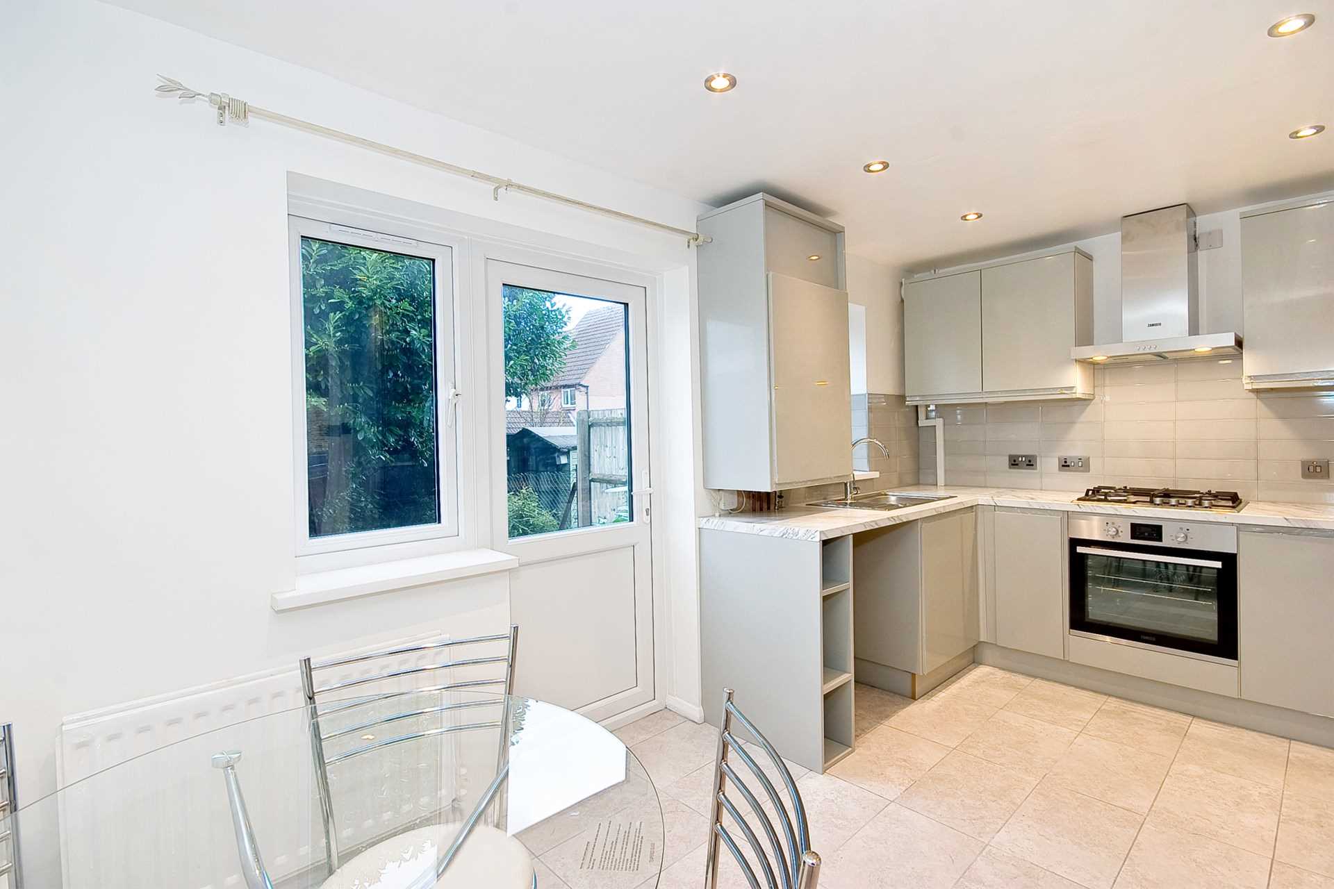 Beckton, E16, Image 4