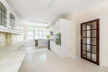LEXTON GARDENS, BALHAM, SW12, Image 4