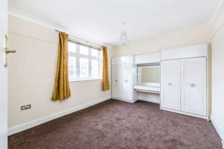 LEXTON GARDENS, BALHAM, SW12, Image 6