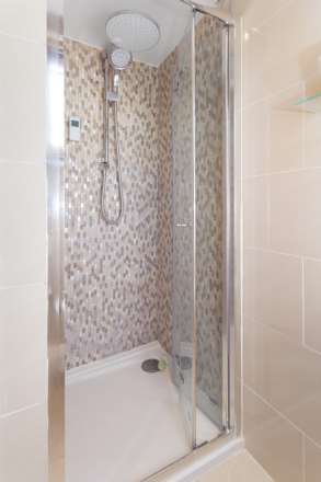 CAISTOR MEWS, BALHAM, SW12, Image 5