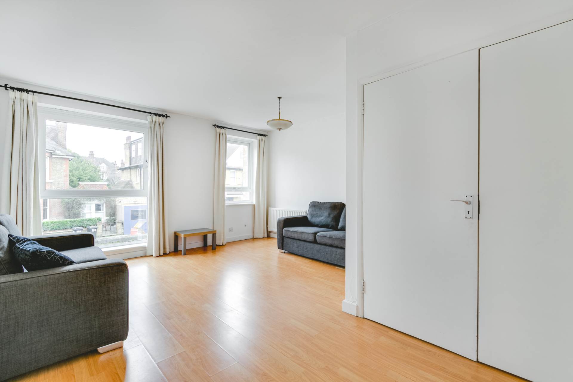 Howards Lane, Putney, Image 1