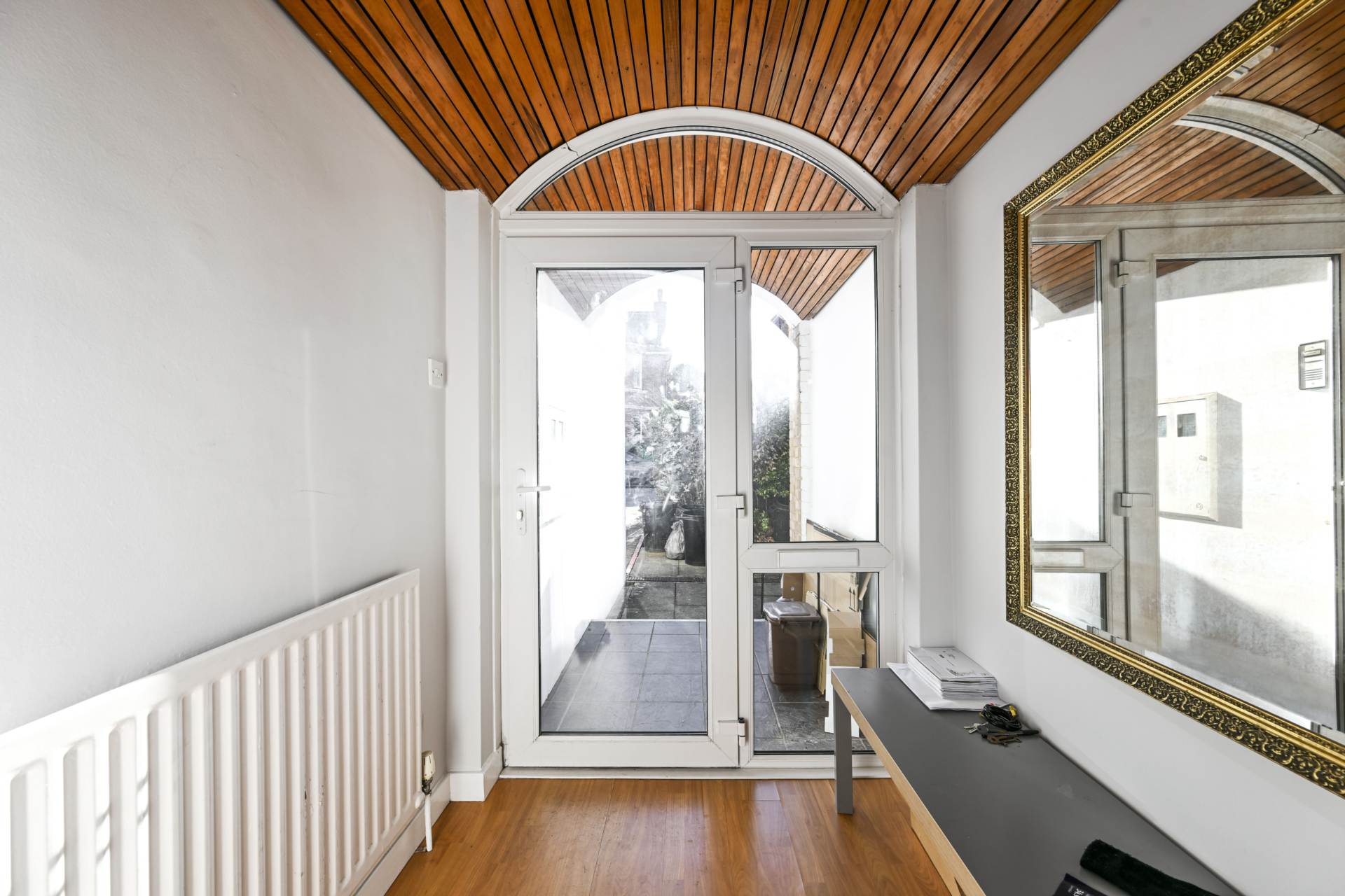 Howards Lane, Putney, Image 2