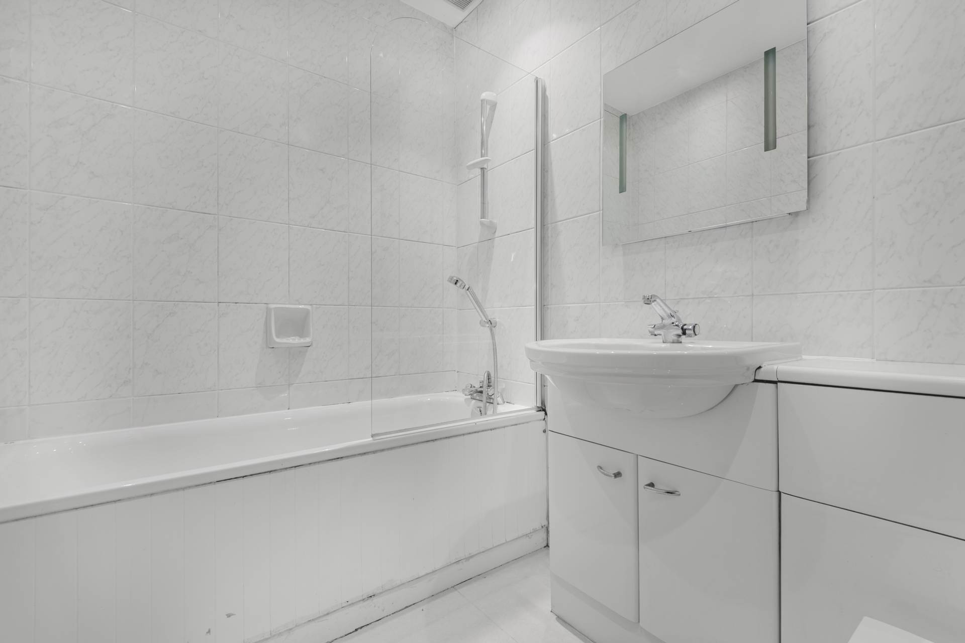 Howards Lane, Putney, Image 7