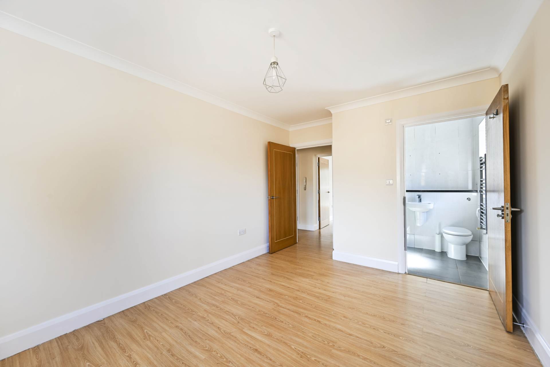 Woodbury Close, Croydon, Image 10