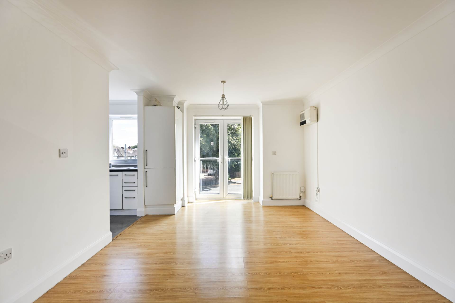 Woodbury Close, Croydon, Image 2