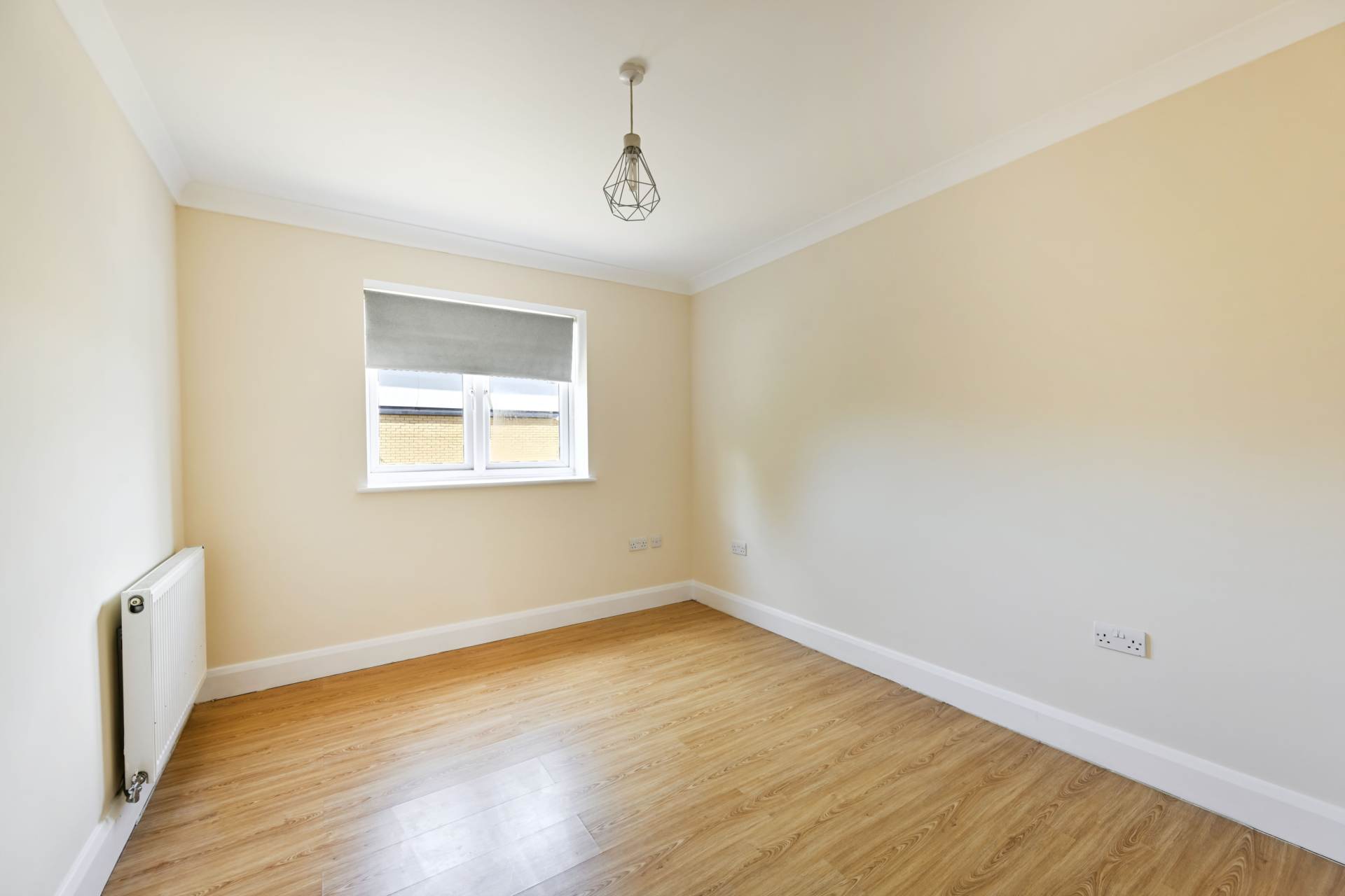 Woodbury Close, Croydon, Image 7