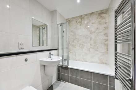 Woodbury Close, Croydon, Image 6
