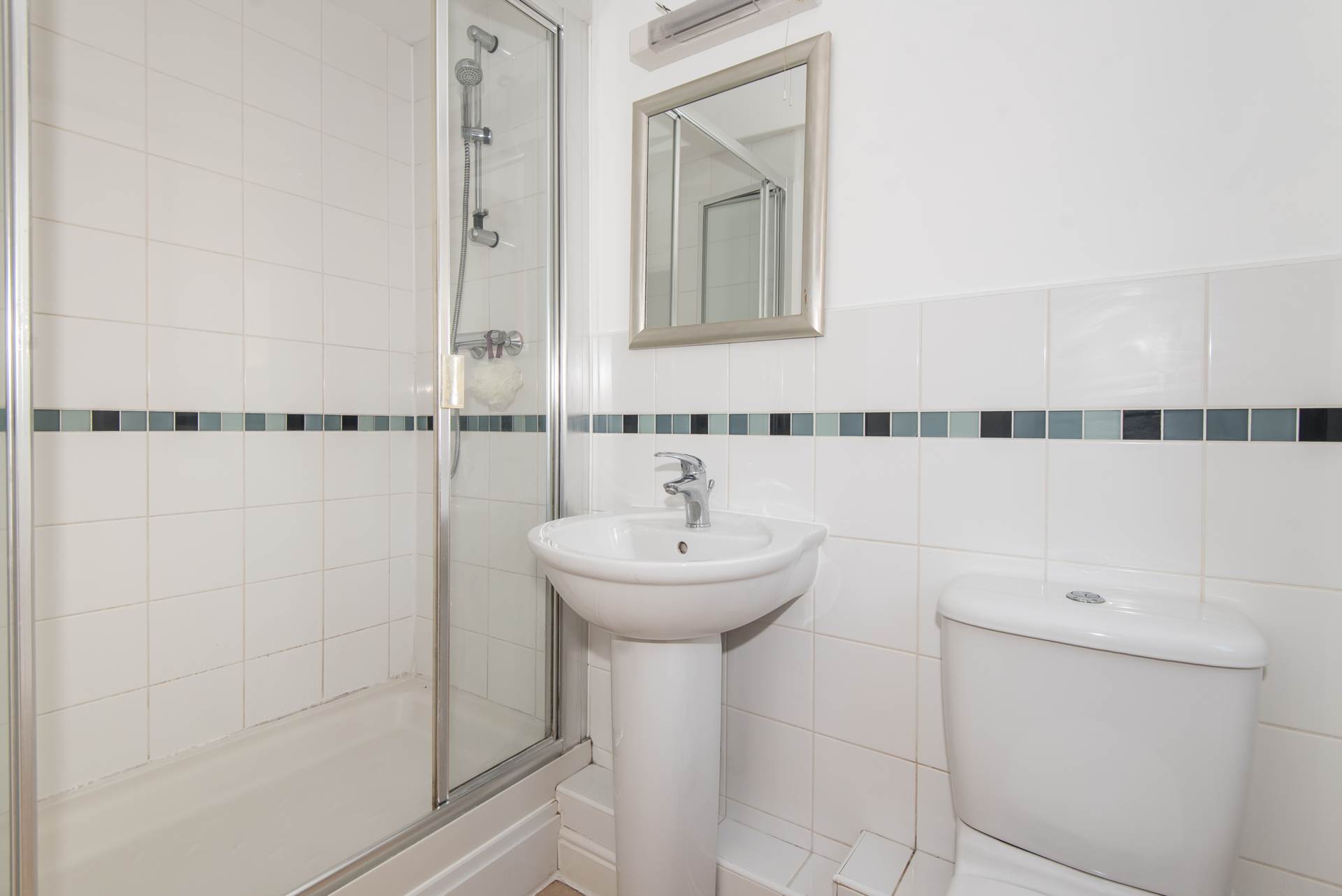 Veronica Gardens, Streatham SW16, Image 2