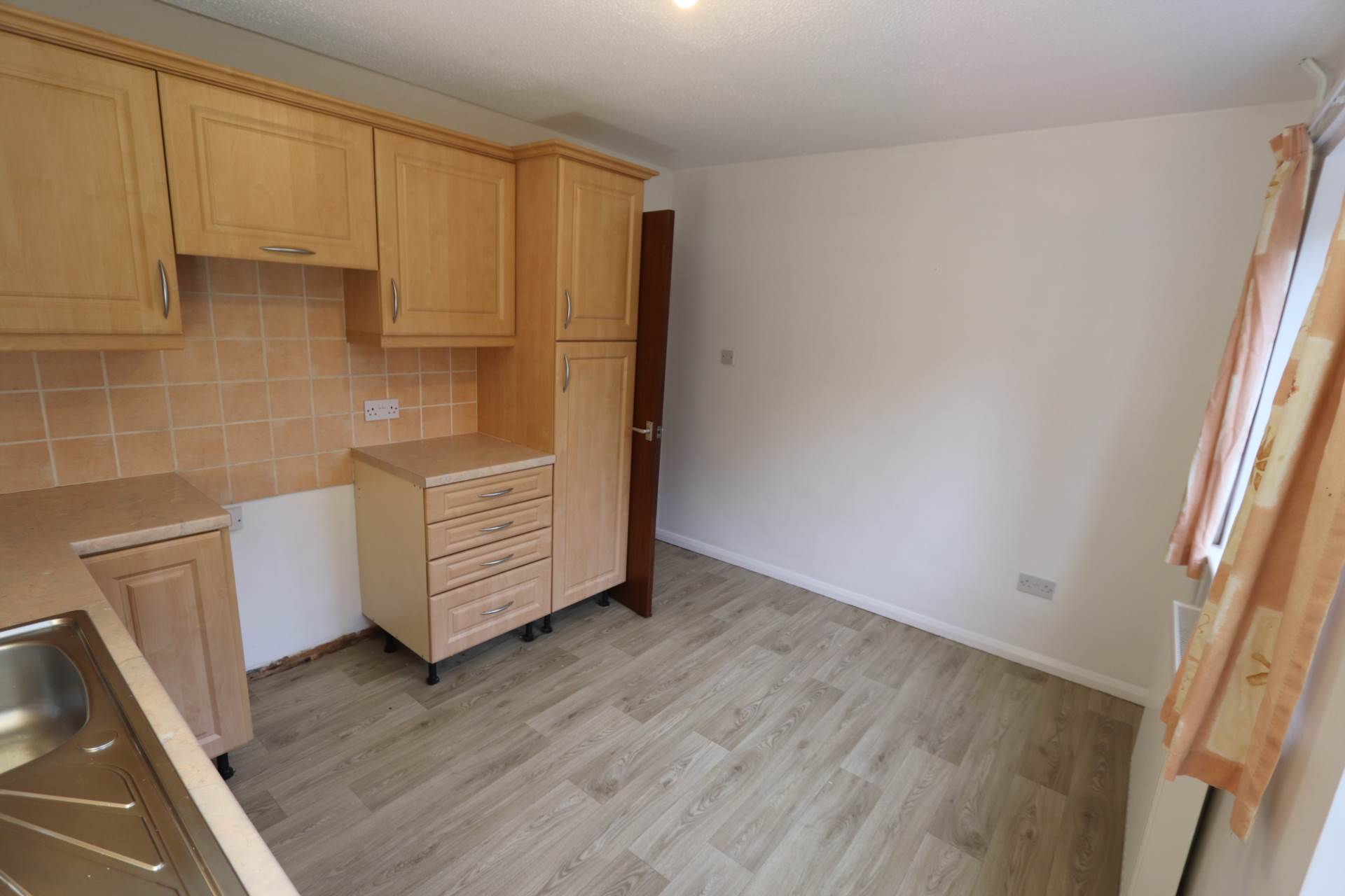 Langdon Close, Chard, Image 6