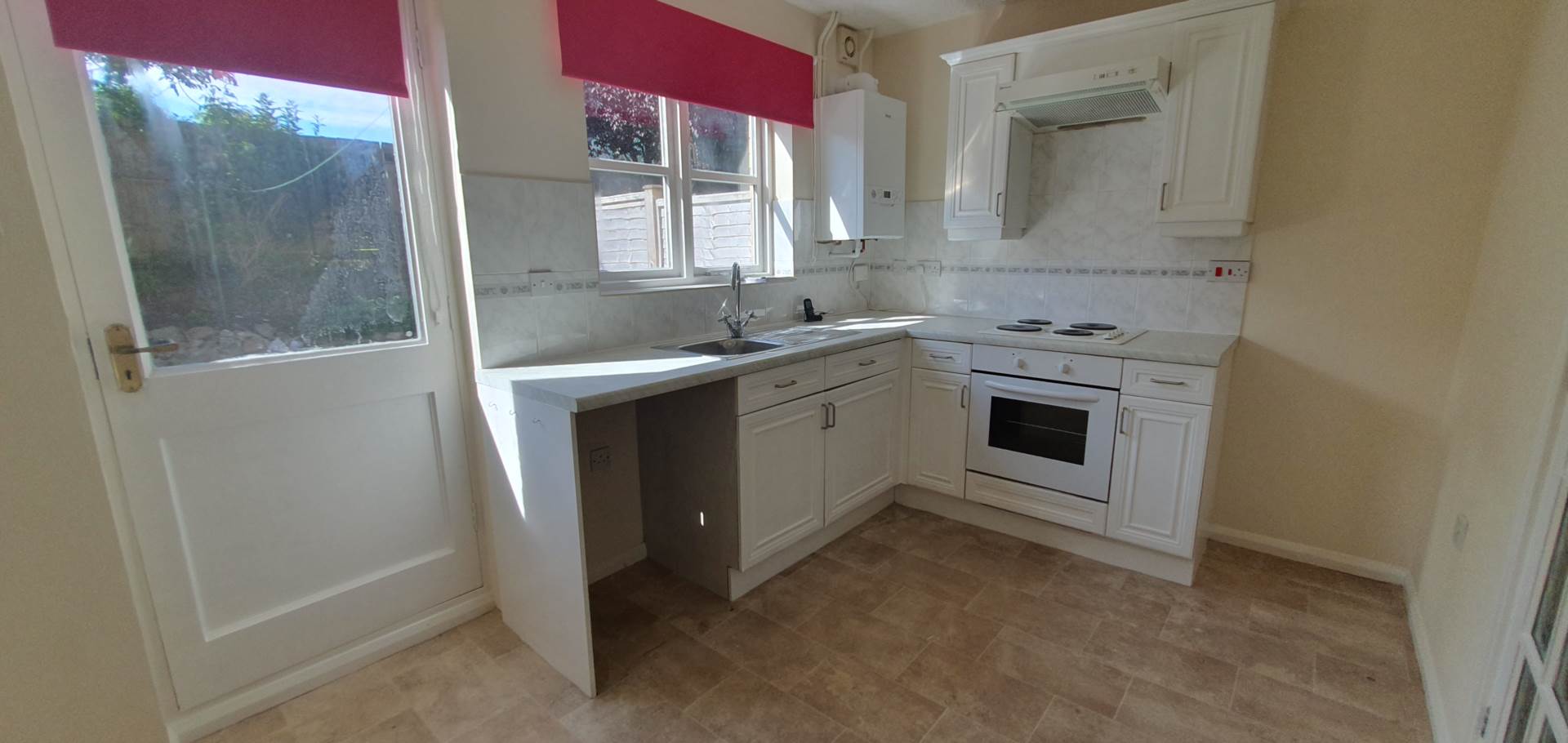 Bryer Close, Chard, Image 4