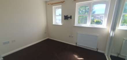 Bryer Close, Chard, Image 6