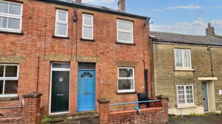 3 Bedroom Terrace, South Street, Crewkerne