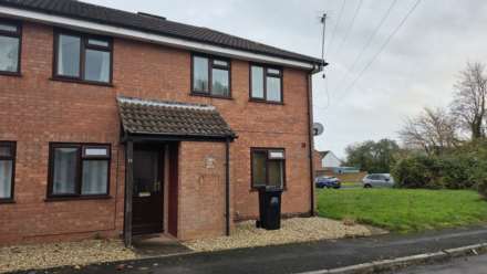 2 Bedroom Flat, Darwin Close, Taunton